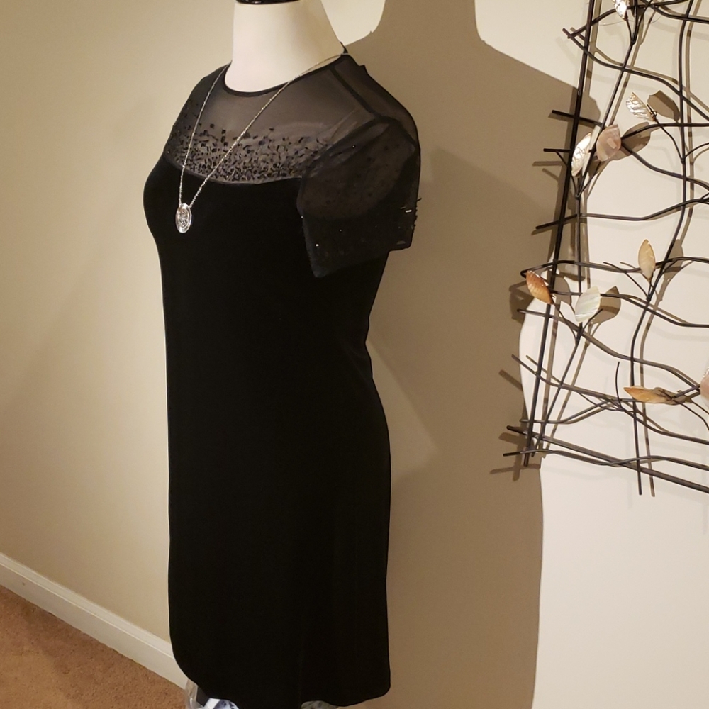 J.R.NITES DRESS - Picture 5 of 16